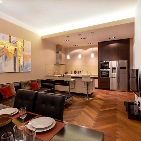 Address Deluxe Downtown Apartamento Liubliana Exterior foto