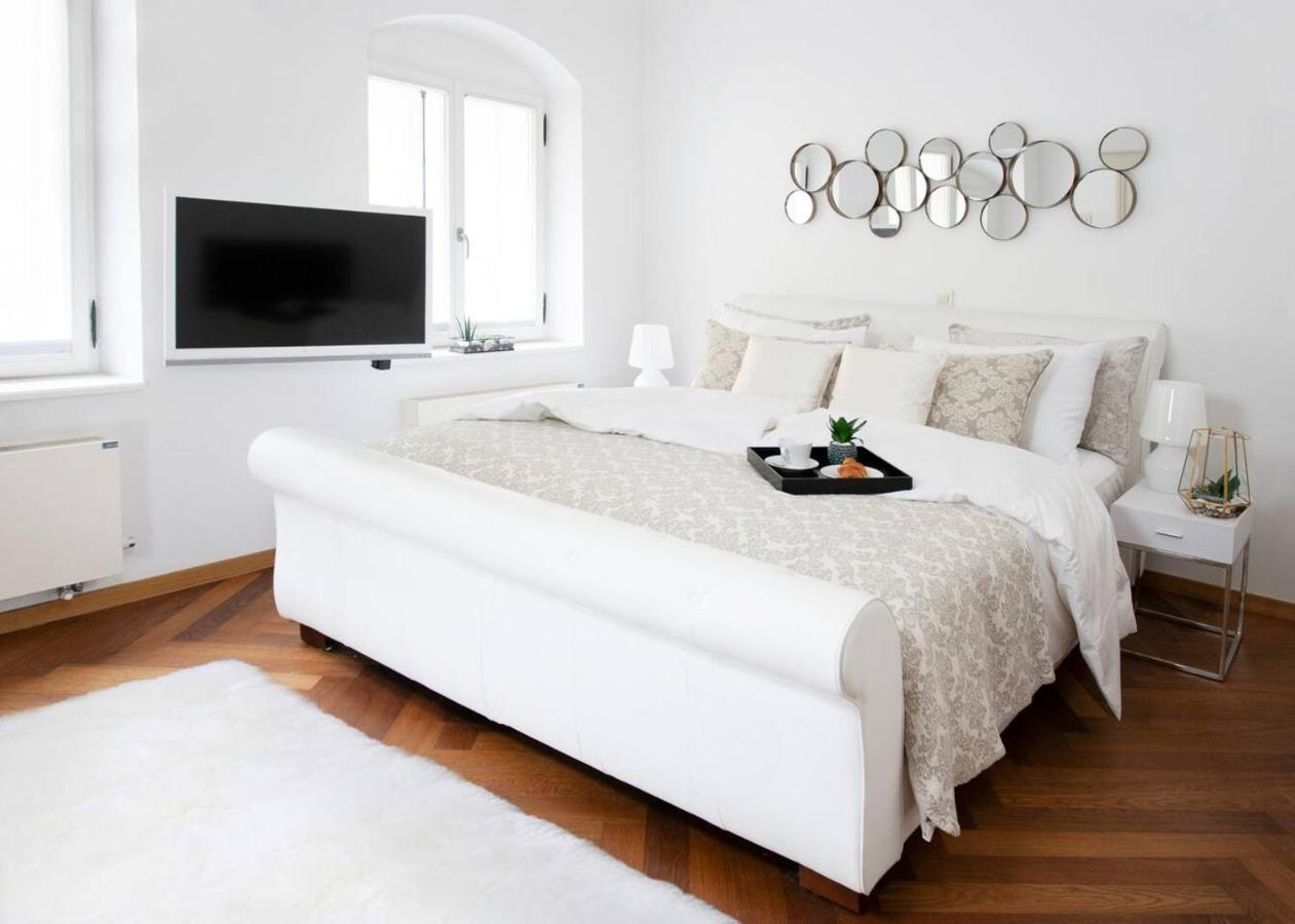 Address Deluxe Downtown Apartamento Liubliana Exterior foto
